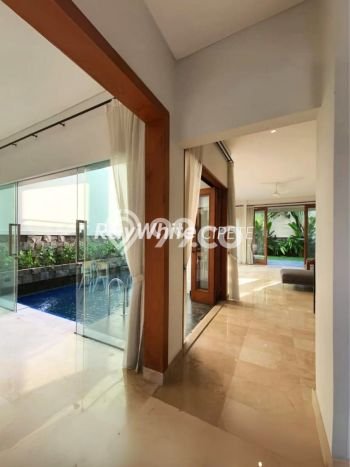 Hunian Mewah LB 480m2 Siap Huni Desain Elegan di Kemang, Jakarta Selatan Hunian Mewah LB 480m2 Siap Huni Desain Elegan di Kemang, Jakarta Selatan