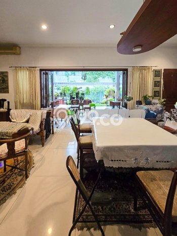 Jual Rumah Mewah Megah Dengan View Eksklusif di Kemang, Jakarta Selatan Jual Rumah Mewah Megah Dengan View Eksklusif di Kemang, Jakarta Selatan