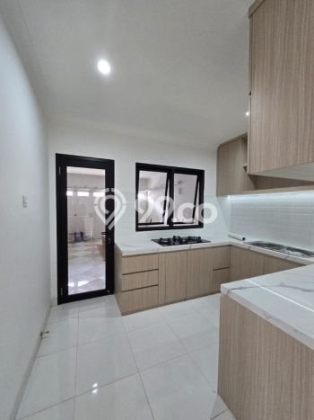Hunian Elit LB 380m2 Siap Pakai Desain Elegan di Bintaro, Tangerang Selatan Hunian Elit LB 380m2 Siap Pakai Desain Elegan di Bintaro, Tangerang Selatan
