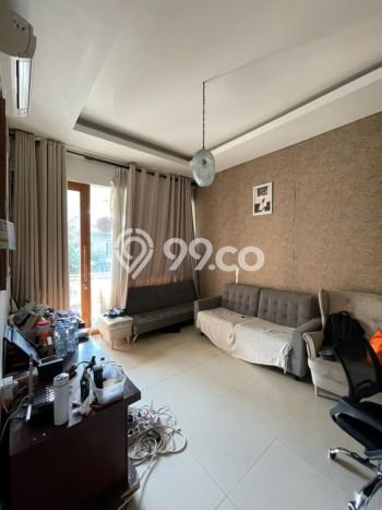 Rumah Elit Modern Tanpa Renovasi di Pondok Indah Jakarta Selatan Rumah Elit Modern Tanpa Renovasi di Pondok Indah Jakarta Selatan