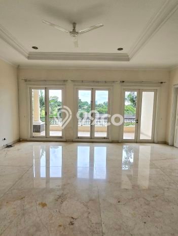 Rumah Elit Modern Tanpa Renovasi di Pondok Indah Jakarta Selatan Rumah Elit Modern Tanpa Renovasi di Pondok Indah Jakarta Selatan
