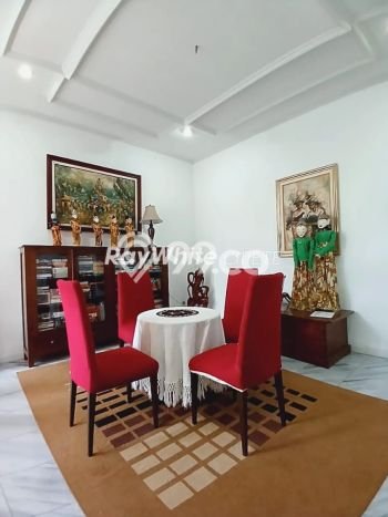 Rumah Elit LB 500m2 Siap Huni Desain Elegan di Pejaten, Jakarta Selatan Rumah Elit LB 500m2 Siap Huni Desain Elegan di Pejaten, Jakarta Selatan