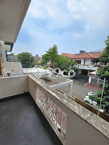 For Sale! Premium House LT 225m2 Desain Modern di Pondok Indah For Sale! Premium House LT 225m2 Desain Modern di Pondok Indah