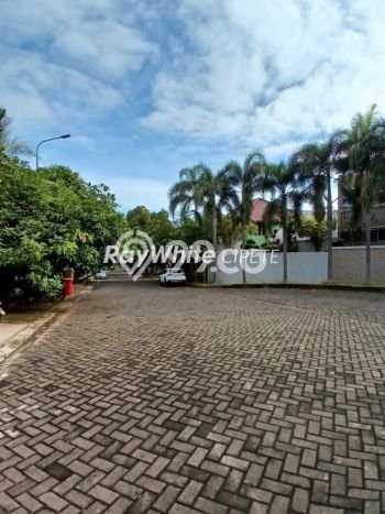 Hunian Elit LB 300m2 Siap Pakai Desain Elegan di Cibubur, Depok Hunian Elit LB 300m2 Siap Pakai Desain Elegan di Cibubur, Depok