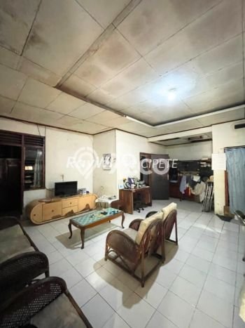 For Sale Hunian Elegan Klasik di Jakarta Selatan For Sale Hunian Elegan Klasik di Jakarta Selatan