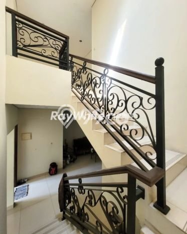 Dijual Rumah Luas Megah Dengan View Cantik di Jati Padang, Jakarta Selatan Dijual Rumah Luas Megah Dengan View Cantik di Jati Padang, Jakarta Selatan
