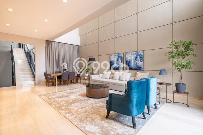 For Sale! Luxury House LT 235m2 Desain Modern di Cipete For Sale! Luxury House LT 235m2 Desain Modern di Cipete