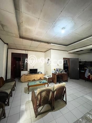 For Sale Hunian Elegan Klasik di Jakarta Selatan For Sale Hunian Elegan Klasik di Jakarta Selatan