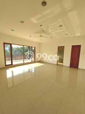 Rumah sewa siap huni 5 KT di Pejaten, Jakarta Selatan Rumah sewa siap huni 5 KT di Pejaten, Jakarta Selatan