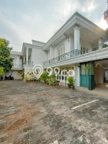 Rumah Elit LB 1000m2 Siap Huni Desain Elegan di Kemang, Jakarta Selatan Rumah Elit LB 1000m2 Siap Huni Desain Elegan di Kemang, Jakarta Selatan