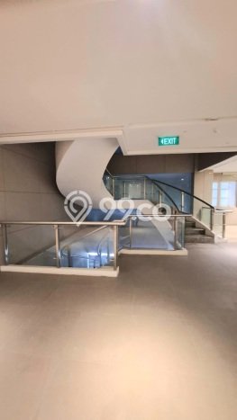 Area Ramai! Ruko Dijual di Kelapa Gading untuk Bisnis Luas Bangunan 632m2 Area Ramai! Ruko Dijual di Kelapa Gading untuk Bisnis Luas Bangunan 632m2