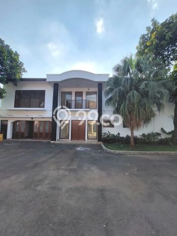 Rumah sewa siap huni 5 KT di Pejaten, Jakarta Selatan Rumah sewa siap huni 5 KT di Pejaten, Jakarta Selatan