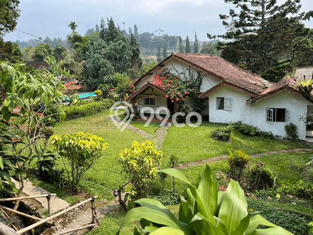 Vila Kawasan Cisarua, Area 2500m2m², Lokasi Strategis Vila Kawasan Cisarua, Area 2500m2m², Lokasi Strategis