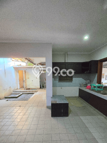 Rumah Elit Modern Tanpa Renovasi di Cipete Jakarta Selatan Rumah Elit Modern Tanpa Renovasi di Cipete Jakarta Selatan