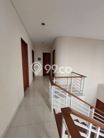 Rumah Luxury Modern Tanpa Renovasi di Lebak Bulus Jakarta Selatan Rumah Luxury Modern Tanpa Renovasi di Lebak Bulus Jakarta Selatan
