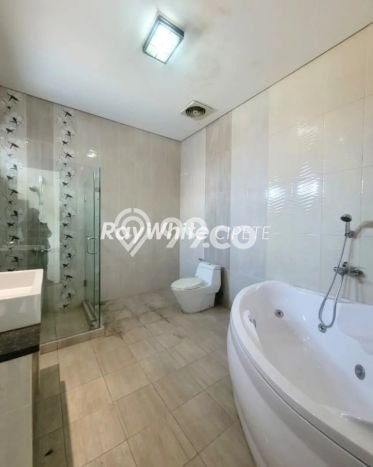 Dijual Rumah Luas Megah Dengan View Cantik di Jati Padang, Jakarta Selatan Dijual Rumah Luas Megah Dengan View Cantik di Jati Padang, Jakarta Selatan