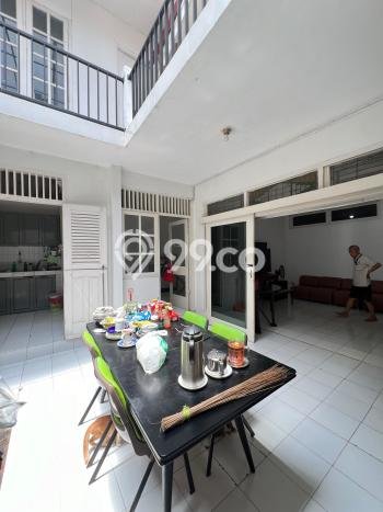 Hunian Mewah Dijual LT 268m2 di Kebayoran Baru, Jakarta Selatan Hunian Mewah Dijual LT 268m2 di Kebayoran Baru, Jakarta Selatan