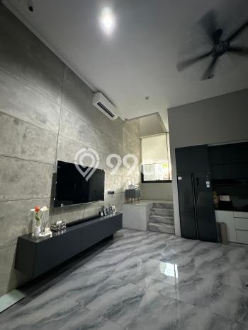 Hot Offer Hunian Premium Ideal dan Luas di Kebayoran Lama, Jakarta Selatan Hot Offer Hunian Premium Ideal dan Luas di Kebayoran Lama, Jakarta Selatan