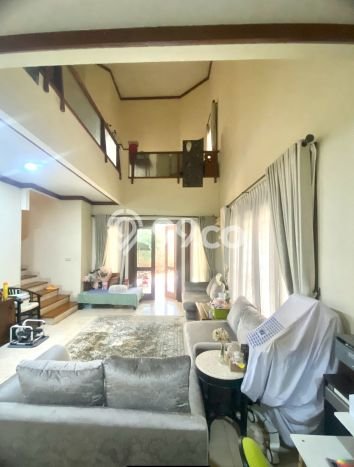 For Sale! Luxury House LT 551m2 Desain Elegan di Permata Hijau For Sale! Luxury House LT 551m2 Desain Elegan di Permata Hijau