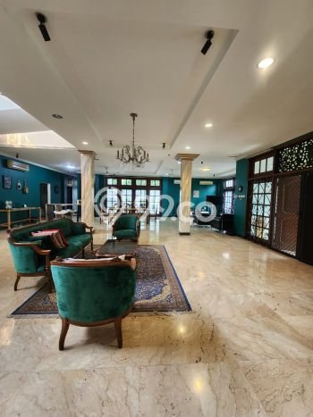 Ready to Use! Premium House LT 682m2 Desain Elegan di Pondok Indah Ready to Use! Premium House LT 682m2 Desain Elegan di Pondok Indah