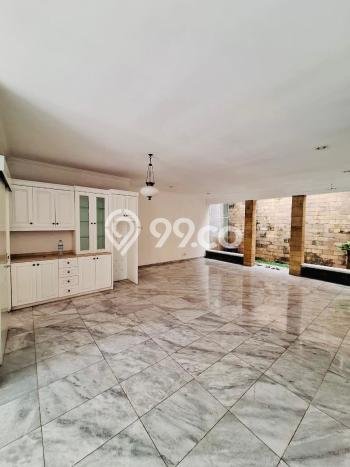 For Sale! Luxury House LT 187m2 Desain Modern di Lebak Bulus For Sale! Luxury House LT 187m2 Desain Modern di Lebak Bulus