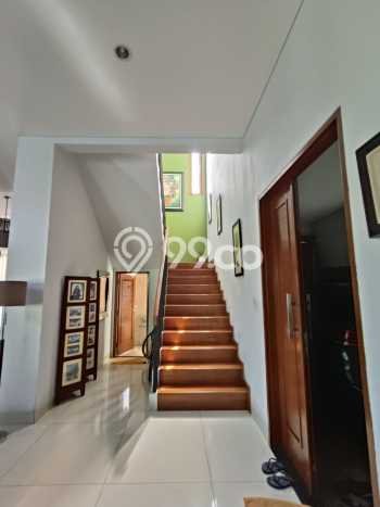 Rumah Luxury Modern Siap Huni di Pejaten Jakarta Selatan Rumah Luxury Modern Siap Huni di Pejaten Jakarta Selatan