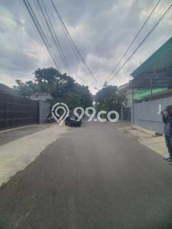 Tanah Dijual Lokasi Strategis di Jakarta Selatan dengan Luas 722m2 Tanah Dijual Lokasi Strategis di Jakarta Selatan dengan Luas 722m2