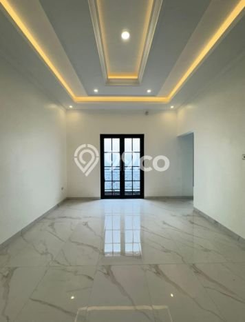 For Sale! Premium House LT 140m2 Desain Elegan di Pejaten For Sale! Premium House LT 140m2 Desain Elegan di Pejaten