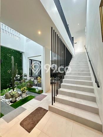 Dijual Rumah Premium dengan Fasilitas Sekitar Lengkap di Cilandak, Jakarta Selatan Dijual Rumah Premium dengan Fasilitas Sekitar Lengkap di Cilandak, Jakarta Selatan