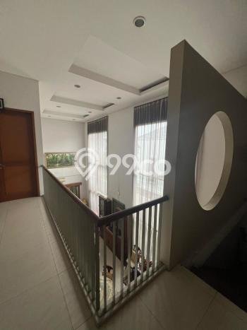 Rumah Elit Modern Siap Huni di Lebak Bulus Jakarta Selatan Rumah Elit Modern Siap Huni di Lebak Bulus Jakarta Selatan