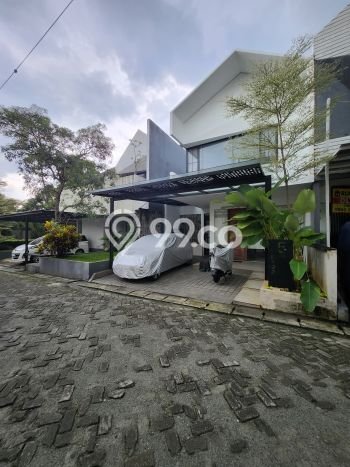 Jual Rumah Luas Megah Dengan View Cantik di Veteran, Jakarta Selatan Jual Rumah Luas Megah Dengan View Cantik di Veteran, Jakarta Selatan
