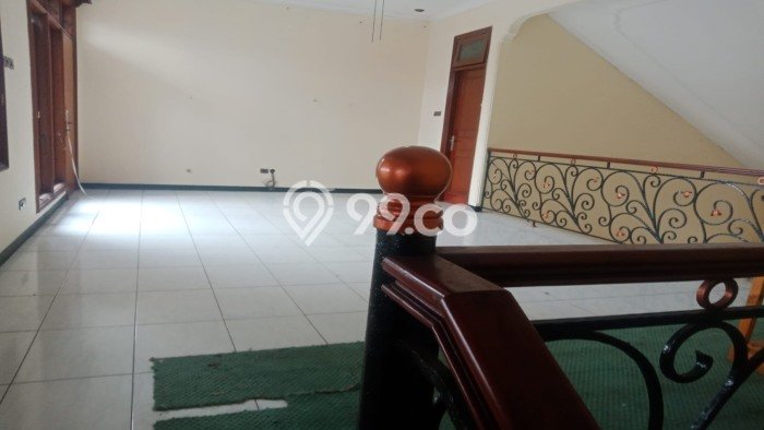 For Sale! Premium House LT 160m2 Desain Modern di Kebon Kacang For Sale! Premium House LT 160m2 Desain Modern di Kebon Kacang