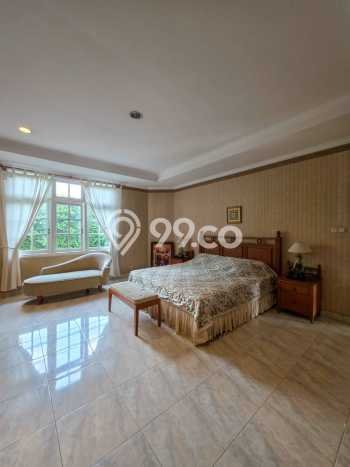 Jual Rumah Mewah Elegan Dengan View Cantik di Senopati, Jakarta Selatan Jual Rumah Mewah Elegan Dengan View Cantik di Senopati, Jakarta Selatan