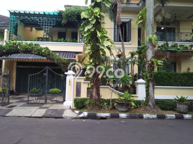 Hunian Elit LB 440m2 Siap Pakai Desain Elegan di Bintaro, Tangerang Selatan Hunian Elit LB 440m2 Siap Pakai Desain Elegan di Bintaro, Tangerang Selatan