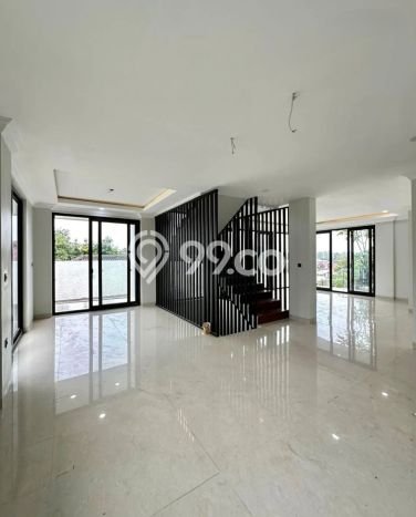 Rumah Mewah Dijual LT 460m2 di Cilandak, Jakarta Selatan Rumah Mewah Dijual LT 460m2 di Cilandak, Jakarta Selatan
