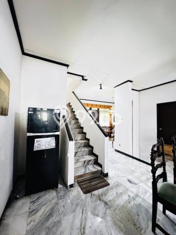 For Sale! Premium House LT 300m2 Desain Elegan di Lebak Bulus For Sale! Premium House LT 300m2 Desain Elegan di Lebak Bulus