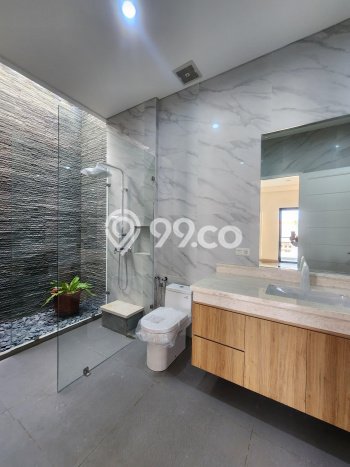 For Sale! Premium House LT 373m2 Desain Modern di Cipete For Sale! Premium House LT 373m2 Desain Modern di Cipete