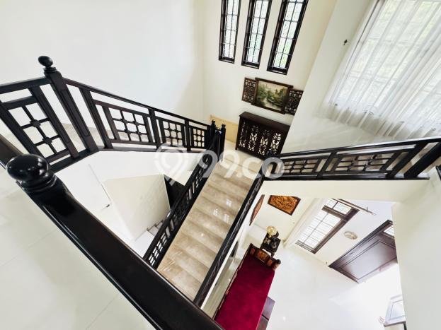 Dijual Rumah Premium dengan Fasilitas Sekitar Komplit di Cinere, Depok Dijual Rumah Premium dengan Fasilitas Sekitar Komplit di Cinere, Depok
