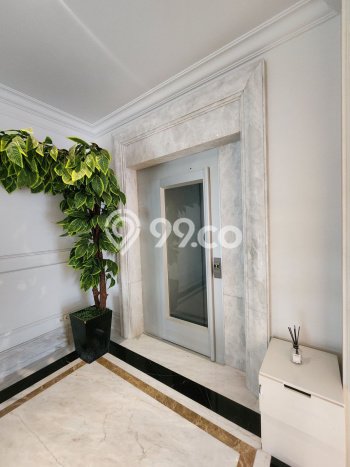 Rumah Luxury Modern Tanpa Renovasi di Mega Kuningan Jakarta Selatan Rumah Luxury Modern Tanpa Renovasi di Mega Kuningan Jakarta Selatan