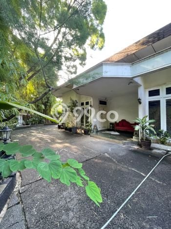 Siap Huni Rumah Mewah 4 Kamar di Kebayoran Baru Dekat ke Mana Saja Siap Huni Rumah Mewah 4 Kamar di Kebayoran Baru Dekat ke Mana Saja