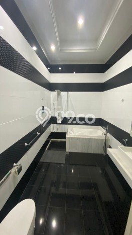Jual Rumah Luas Megah Dengan View Eksklusif di Fatmawati, Jakarta Selatan Jual Rumah Luas Megah Dengan View Eksklusif di Fatmawati, Jakarta Selatan