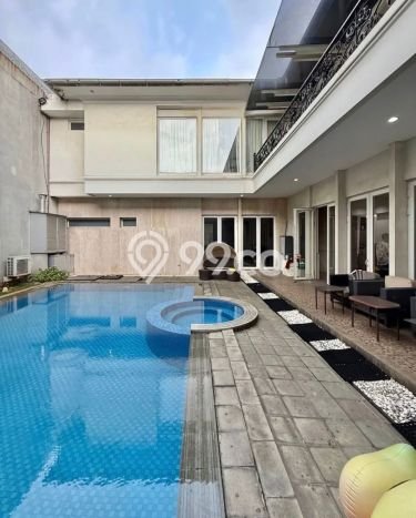 Ready to Use! Premium House LT 589m2 Desain Modern di Patal Senayan Ready to Use! Premium House LT 589m2 Desain Modern di Patal Senayan