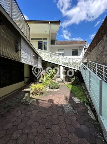 Dijual Rumah Premium dengan Fasilitas Sekitar Komplit di Kebayoran Baru, Jakarta Selatan Dijual Rumah Premium dengan Fasilitas Sekitar Komplit di Kebayoran Baru, Jakarta Selatan
