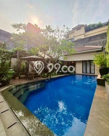 Hunian Elit LB 400m2 Siap Pakai Desain Elegan di Kemang, Jakarta Selatan Hunian Elit LB 400m2 Siap Pakai Desain Elegan di Kemang, Jakarta Selatan