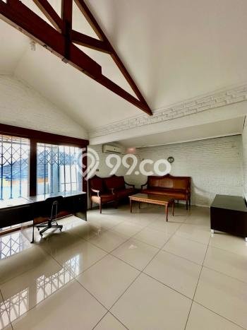 Rumah Mewah LB 180m2 Siap Pakai Desain Elegan di Gandaria, Jakarta Selatan Rumah Mewah LB 180m2 Siap Pakai Desain Elegan di Gandaria, Jakarta Selatan