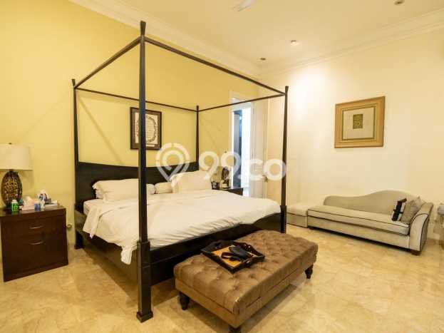 Rumah Luxury Modern Tanpa Renovasi di Kemang Jakarta Selatan Rumah Luxury Modern Tanpa Renovasi di Kemang Jakarta Selatan