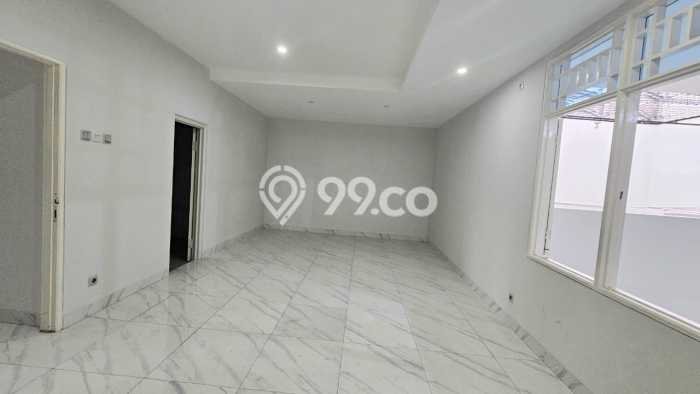 Lokasi terbaik! Rumah siap pakai disewakan di Cakung LB 200m2 Lokasi terbaik! Rumah siap pakai disewakan di Cakung LB 200m2