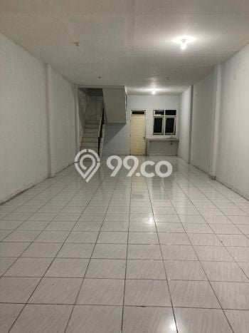 Ruko Disewa di Jakarta Timur dengan LB 250m2 Area Komersial Ramai Ruko Disewa di Jakarta Timur dengan LB 250m2 Area Komersial Ramai
