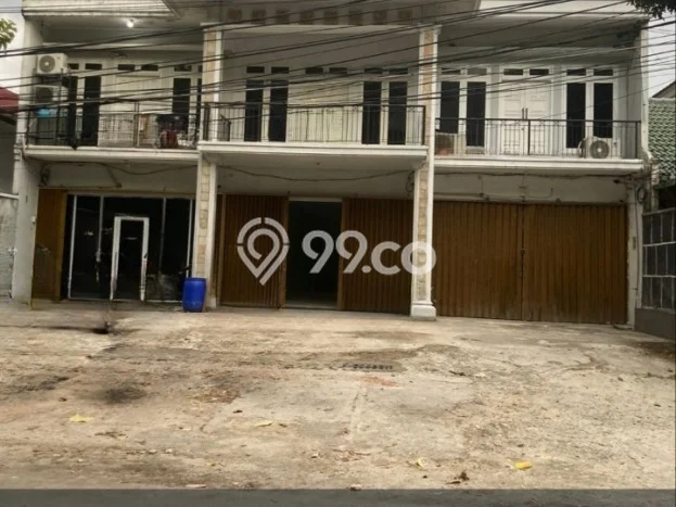 Ruko Disewa di Jakarta Timur dengan LB 250m2 Area Komersial Ramai Ruko Disewa di Jakarta Timur dengan LB 250m2 Area Komersial Ramai