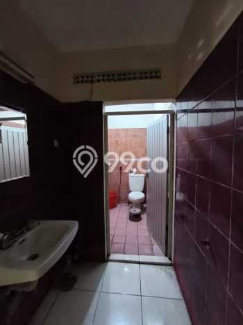 For Sale Rumah 6 Kamar Lokasi Strategis Nyaman dan Strategis di Duren Sawit For Sale Rumah 6 Kamar Lokasi Strategis Nyaman dan Strategis di Duren Sawit